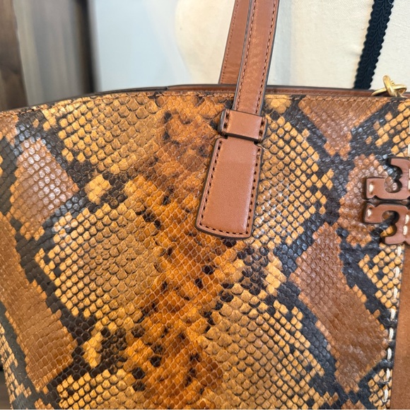 Tory Burch Elegant Snakeskin and Suede Tote Bag - Picture 5 of 15